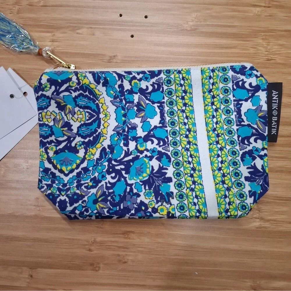 L'Occitane Cosmetic Pouch - New with tags! NWT - Antik Batik - floral